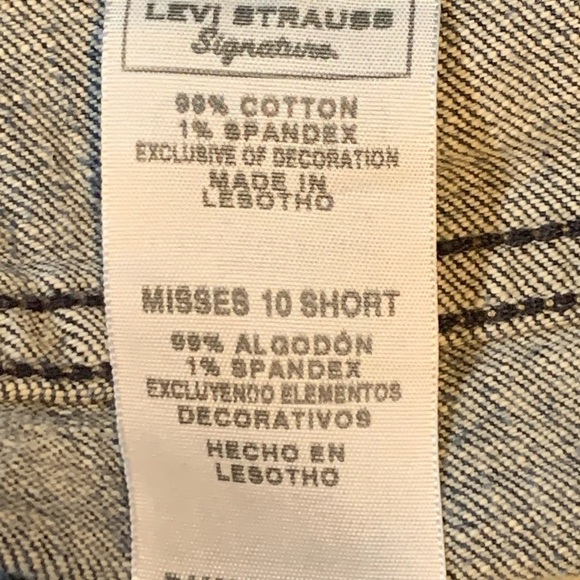 Levi Strauss Signature | Size 10 | Low Rise Boot Cut | Misses Short 29” Jeans - Picture 5 of 10